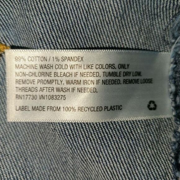 Universal Thread Boyfriend Jean shorts - Picture 3 of 5